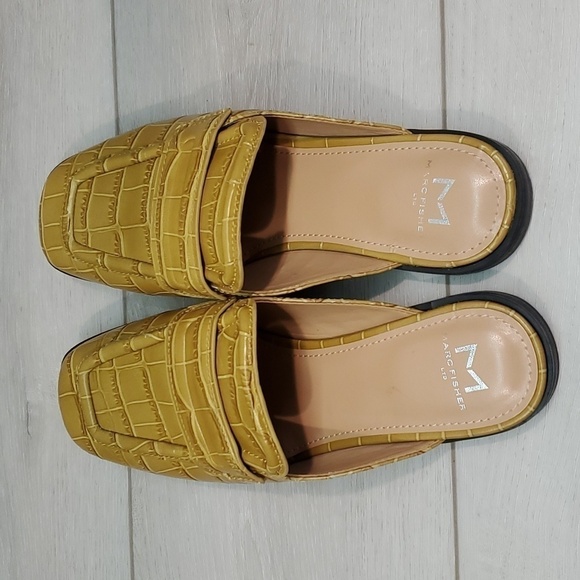 NEW Marc Fisher LTD Flyta Womens Loafer Slip on mules leather shoes sz 6.5 - Picture 6 of 12